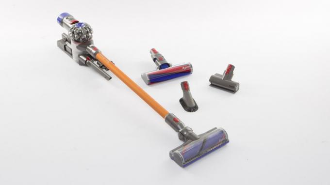 مكنسة كهربائية مع عصا - Dyson V8 Absolute