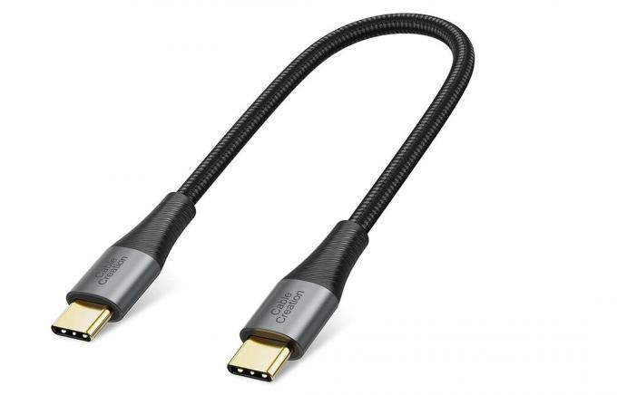 Cavo corto da USB-C a USB-C CableCreation: il miglior cavo USB-C corto per iPhone