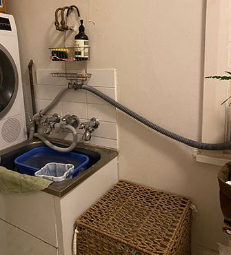 alices_greywater_system_inside_hose